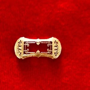 1928 Vintage Pin